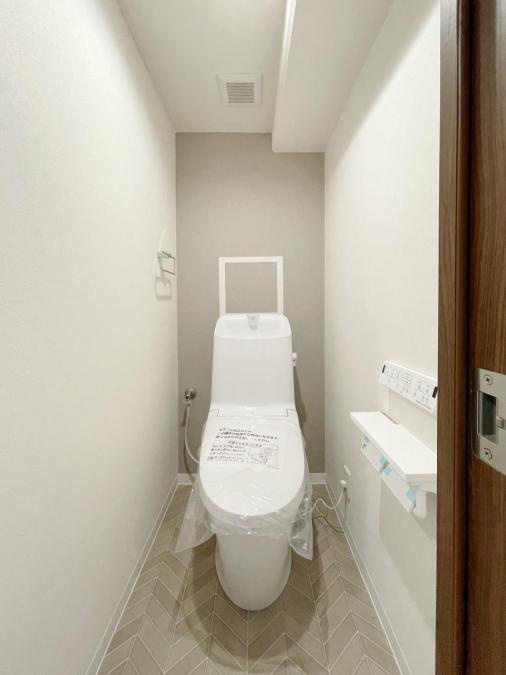 守口パークマンションのトイレ|温水洗浄便座
■物件内覧・資金計画相談・住宅ローン相談、リフォーム相談、お問合せ受付中■
※当日・翌日のご内覧、ご相談はお電話でのお問合せがスムーズです！
