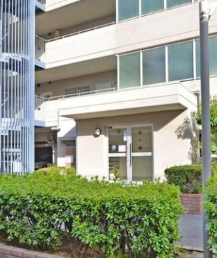 守口パークマンションのエントランス|■物件内覧・資金計画相談・住宅ローン相談、リフォーム相談、お問合せ受付中■
※当日・翌日のご内覧、ご相談はお電話でのお問合せがスムーズです！