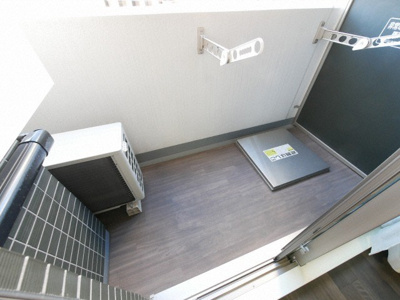 【バルコニー】 | プレサンス谷町リーベ | お洗濯にも便利なバルコニー付き