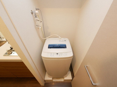 【設備】 | プレサンス谷町リーベ | 洗濯機置き場です