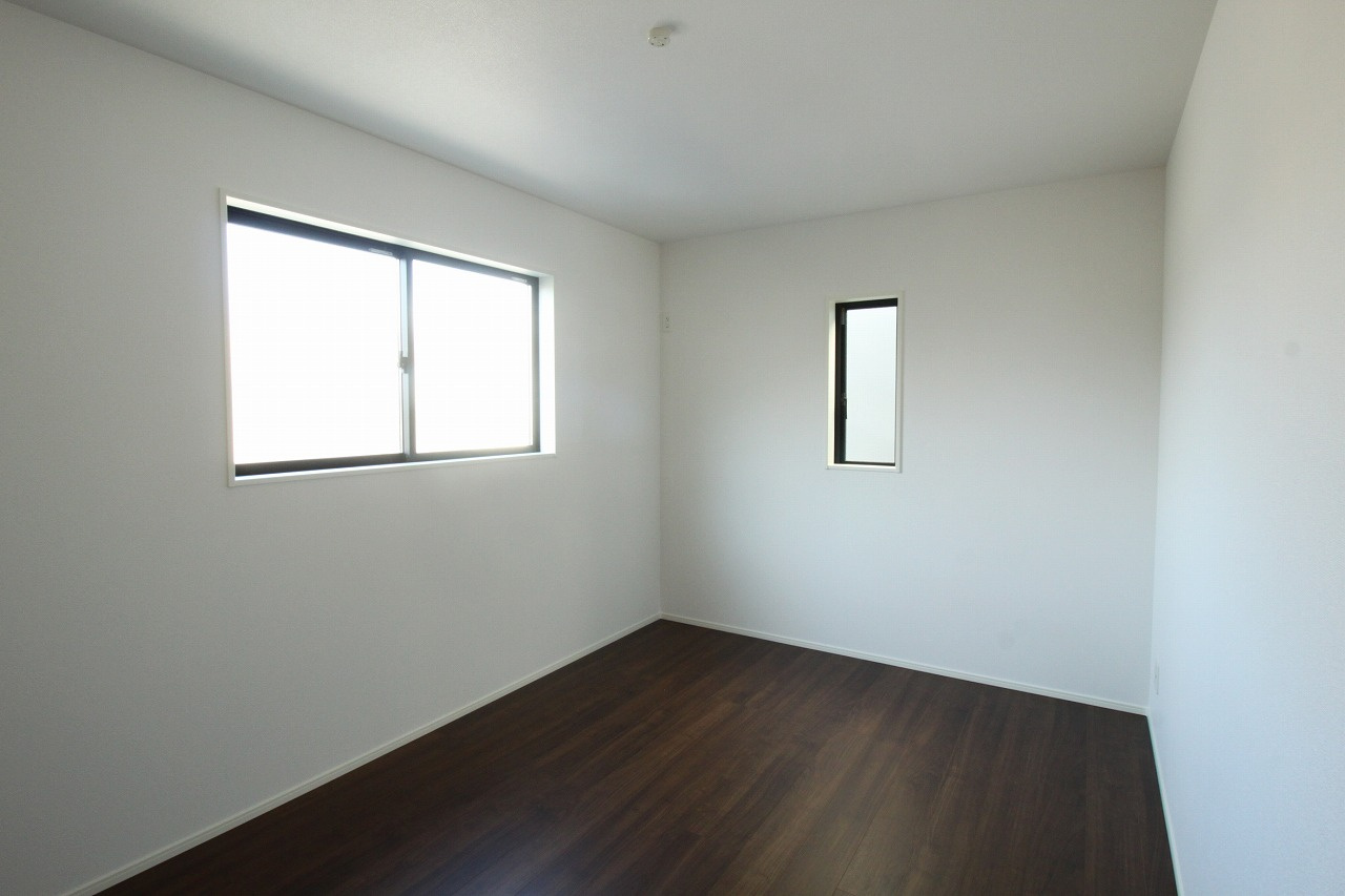 桟橋通3丁目　新築戸建　【内覧可能】の洋室|2F　北東の部屋　6.75帖+WIC