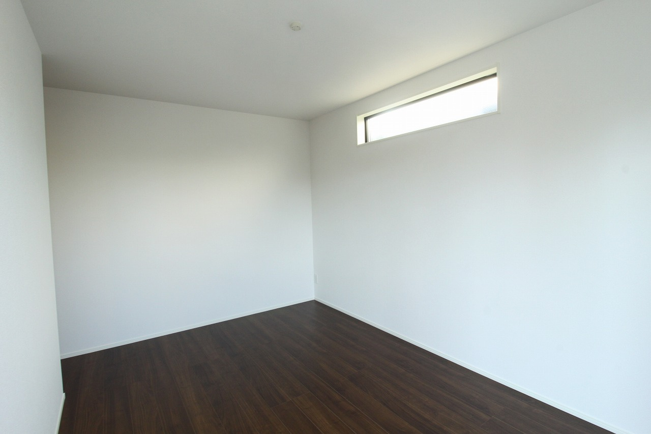 桟橋通3丁目　新築戸建　【内覧可能】の洋室|2F　南東の部屋　7.5帖+WIC