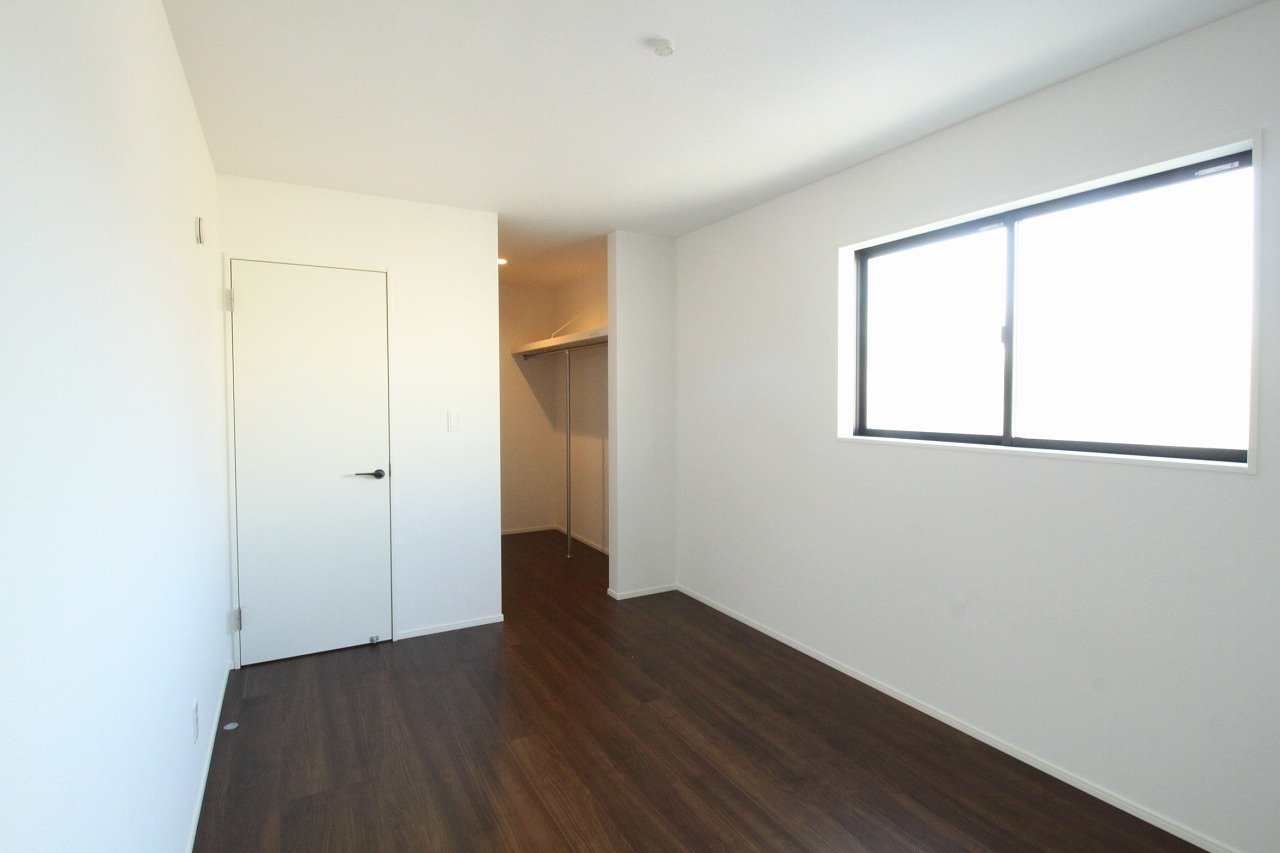 桟橋通3丁目　新築戸建　【内覧可能】のバルコニー|2F　南東の部屋　7.5帖+WIC