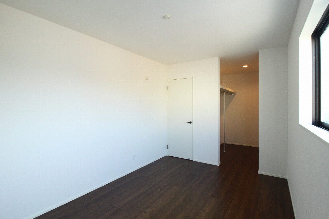 桟橋通3丁目　新築戸建　【内覧可能】の洋室|2F　北東の部屋　6.75帖+WIC