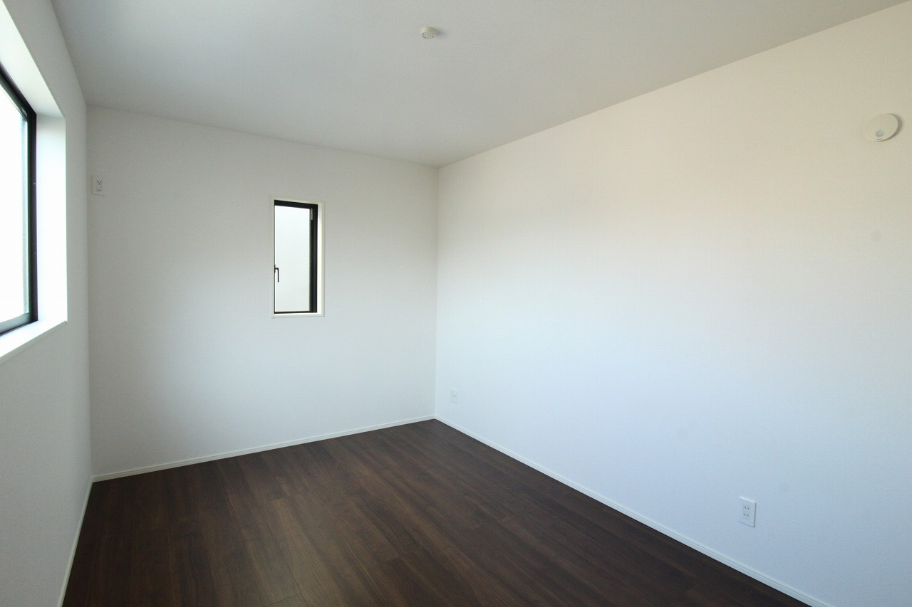 桟橋通3丁目　新築戸建　【内覧可能】の洋室|2F　北東の部屋　6.75帖+WIC