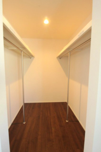 桟橋通3丁目　新築戸建　【内覧可能】の収納|2F　北東の部屋　6.75帖+WIC