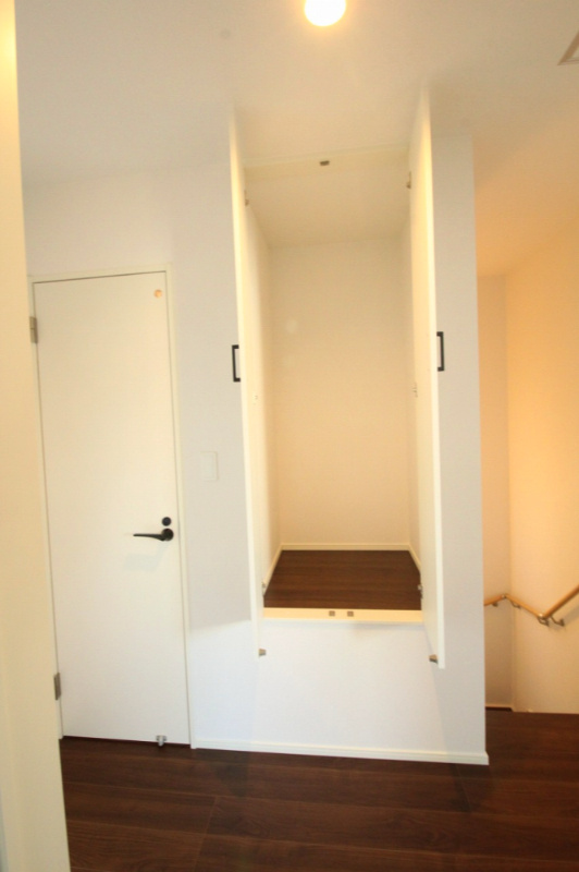 桟橋通3丁目　新築戸建　【内覧可能】の収納|2F　北東の部屋　6.75帖+WIC