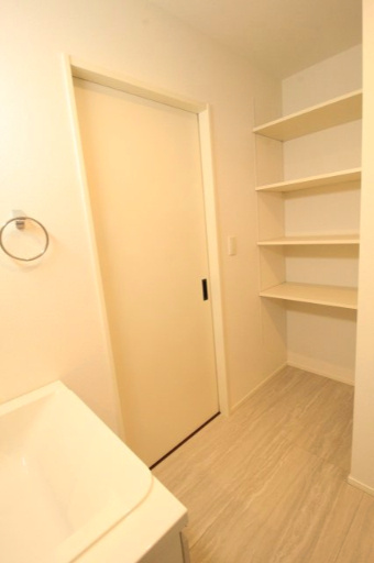 桟橋通3丁目　新築戸建　【内覧可能】の独立洗面台