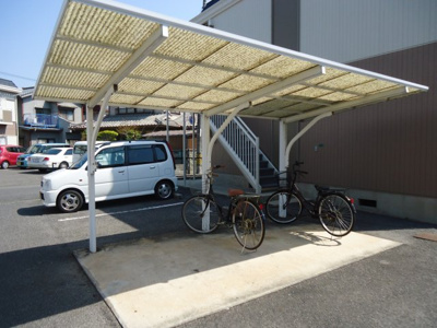 【その他共用部分】 | ジュネス高橋C棟 | 屋根付き駐輪場