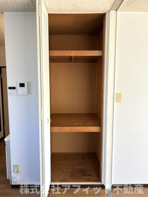 【その他】 | ジュネス高橋C棟 | リビング収納