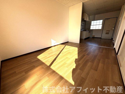 【居間・リビング】 | ジュネス高橋C棟 | 洋室6帖