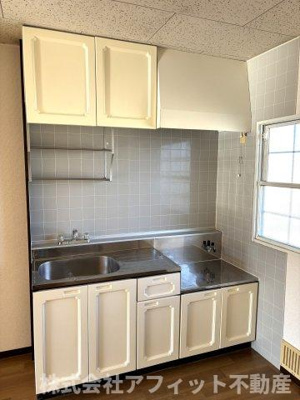 【キッチン】 | ジュネス高橋C棟 | 吊戸棚付き