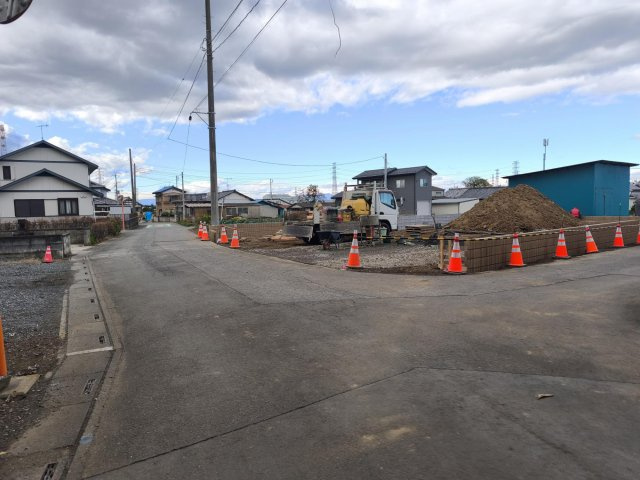 BLOOMING GARDEN　深谷市榛沢新田の前面道路含む現地写真