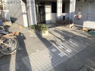 【エントランス】
