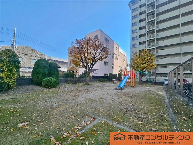 西宮グリーンマンション1号棟の庭