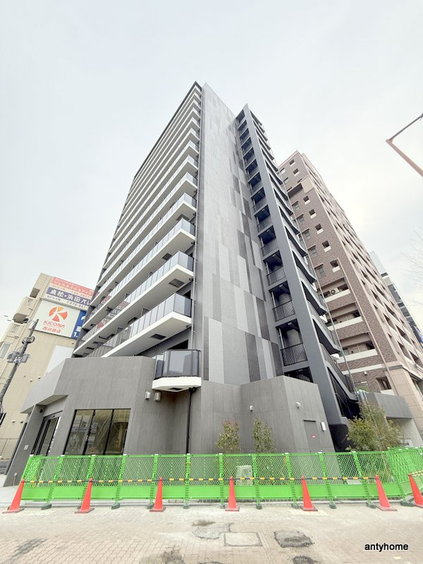 コンフォリア・リヴ東三国駅前ソルテラス　仲介手数料無料