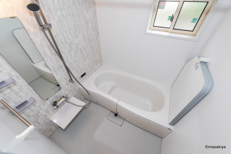メゾンHa・Maの浴室|お風呂　一坪タイプで広々です。