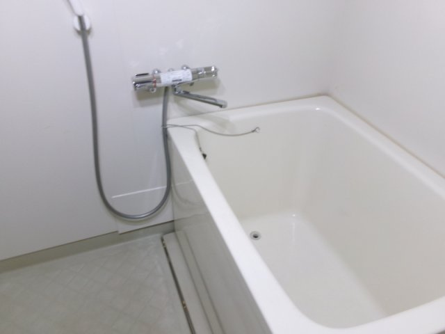 芦屋浜高層（若葉）1号棟の浴室