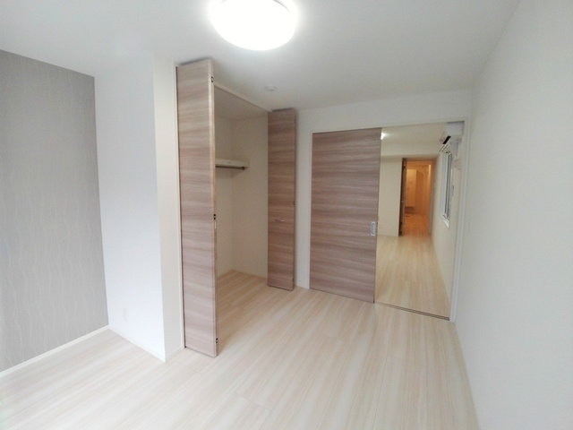 D-room旗塚通の洋室