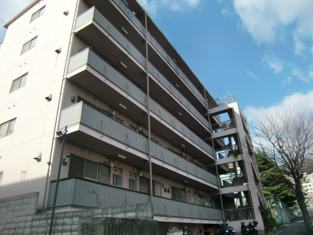 アーバン六甲の外観