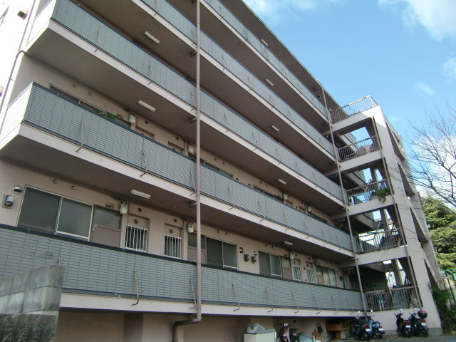 アーバン六甲の外観