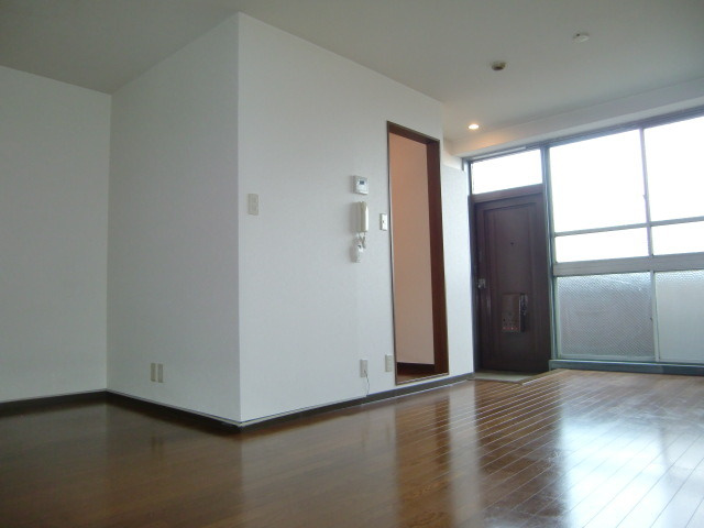 アーバン六甲の居間・リビング