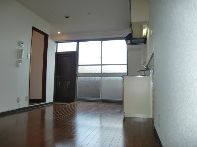 アーバン六甲の居間・リビング