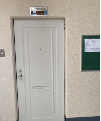 ハイム灘北の玄関