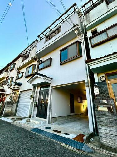 蔀屋本町　中古一戸建ての外観|新しい生活にいかがでしょうか？外観はお住まいの顔になります。こだわりたいポイントですね。外壁塗装や屋根塗装のご相談も承っております。
■現地内覧・資金計画相談・住宅ローン相談もお問合せ受付中■