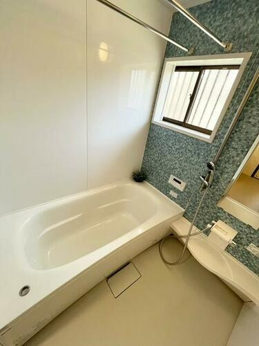 蔀屋本町　中古一戸建ての浴室|ユニットバス
■物件内覧・資金計画相談・住宅ローン相談、リフォーム相談、お問合せ受付中■
※当日・翌日のご内覧、ご相談はお電話でのお問合せがスムーズです！