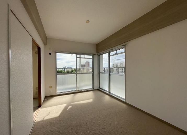 グリーンハイツ青木の居間・リビング