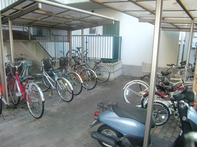 グリーンハイツ青木の駐車場|駐輪場