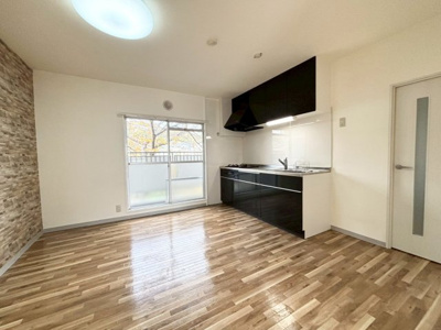 【居間・リビング】 | 高槻塚原台ハイツ5号棟