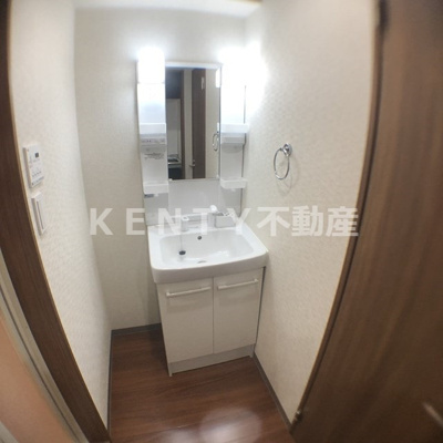 【洗面所】 | 第６６シンエイビル | 脱衣スペースもあります