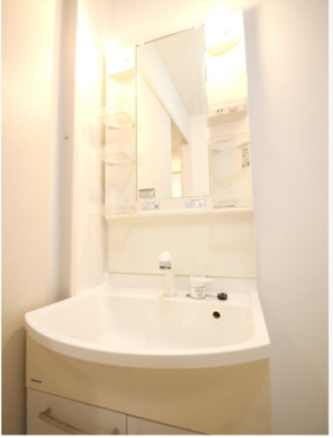 【独立洗面台】 | ローベンハイツ上沢Ｂ | 独立洗面台あり、毎朝おしゃれに忙しい女性の方におすすめです