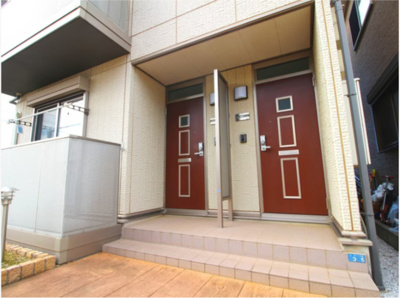 【玄関】 | ローベンハイツ上沢Ｂ | 収納もある玄関です