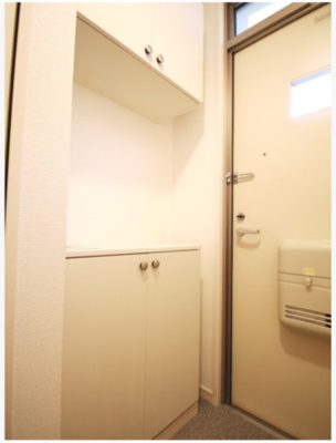 【玄関】 | ローベンハイツ上沢Ｂ | 玄関です