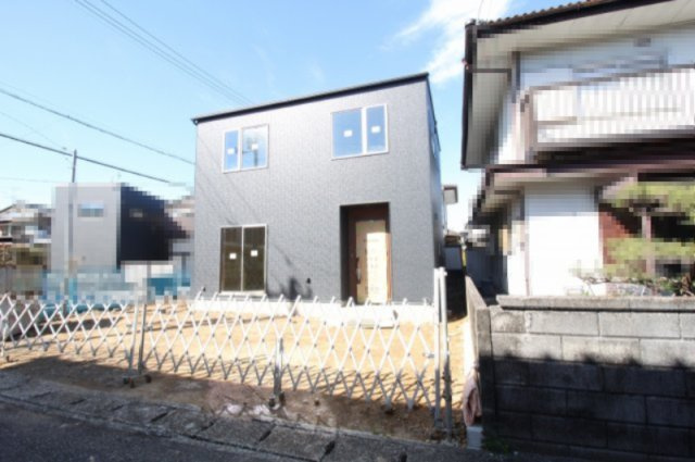 介良乙　新築戸建　⑱の前面道路含む現地写真|南西側　私道4.0ｍ　接面10.4ｍ　北西側　公道5.1ｍ　接面15.0ｍ