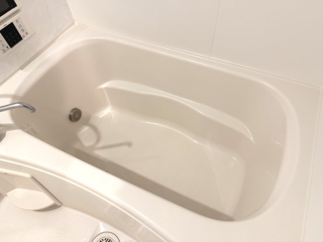 モアメゾン中央公園前の浴室|ゆったり過ごせるお風呂です