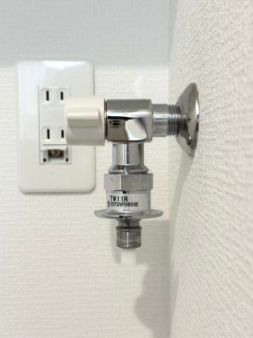 モアメゾン中央公園前の設備|ホースが抜けても水が漏れない洗濯機用の水栓