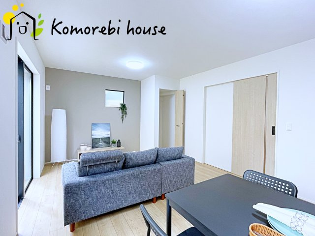 白岡市岡泉　新築一戸建て　リナージュ　01の居間・リビング|おしゃれな居間です