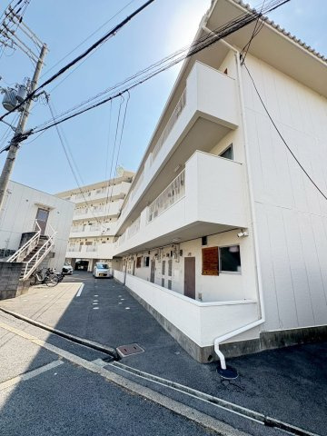 千里七尾マンションの外観