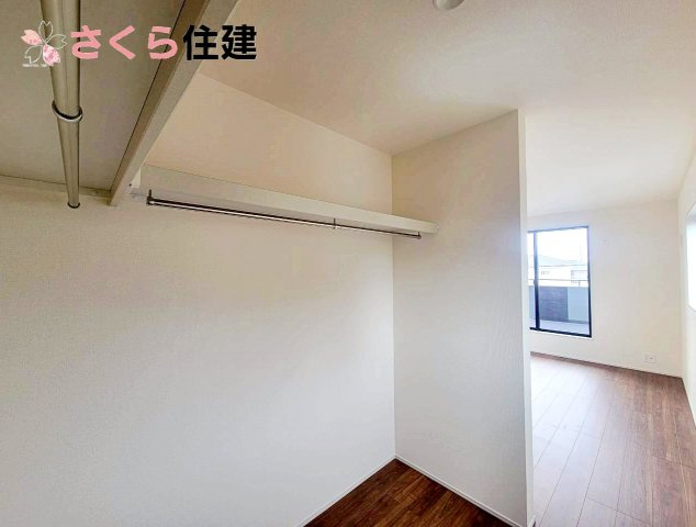 リーブルガーデン宇都宮駒生町第25　1号棟の収納|8帖洋室　ウォークインクローゼット