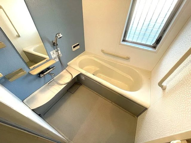 田原台９丁目　中古一戸建ての浴室|ユニットバス
■物件内覧・資金計画相談・住宅ローン相談、リフォーム相談、お問合せ受付中■
※当日・翌日のご内覧、ご相談はお電話でのお問合せがスムーズです！