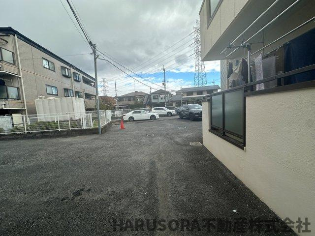 枚方市黄金野2丁目２棟レジデンスの駐車場