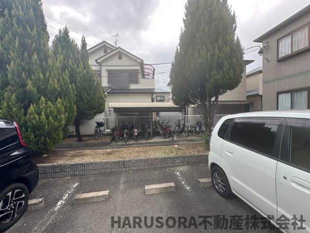 枚方市黄金野2丁目２棟レジデンスの駐車場