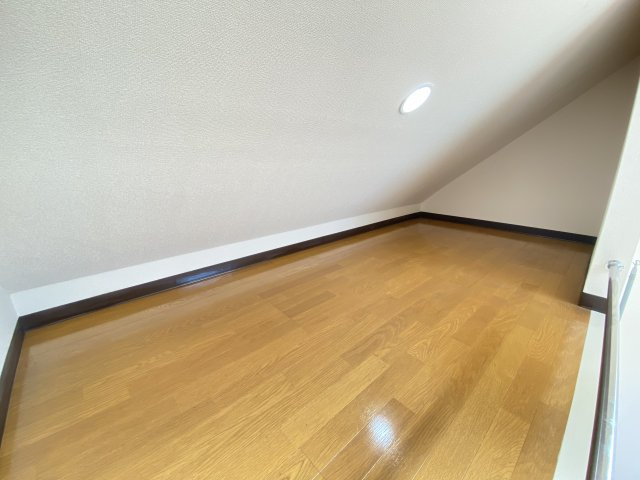 フジパレス深谷弐番館の洋室|ロフト部分になります。