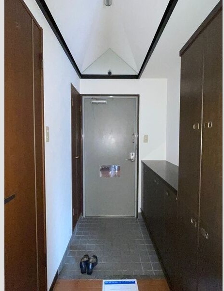 セイワパレス四天王寺の玄関