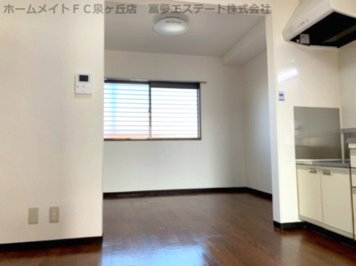 【居間・リビング】 | サンモール深井 | ※イメージ　反転タイプのお部屋の写真