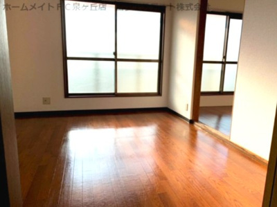 【居間・リビング】 | サンモール深井 | ※イメージ　反転タイプのお部屋の写真